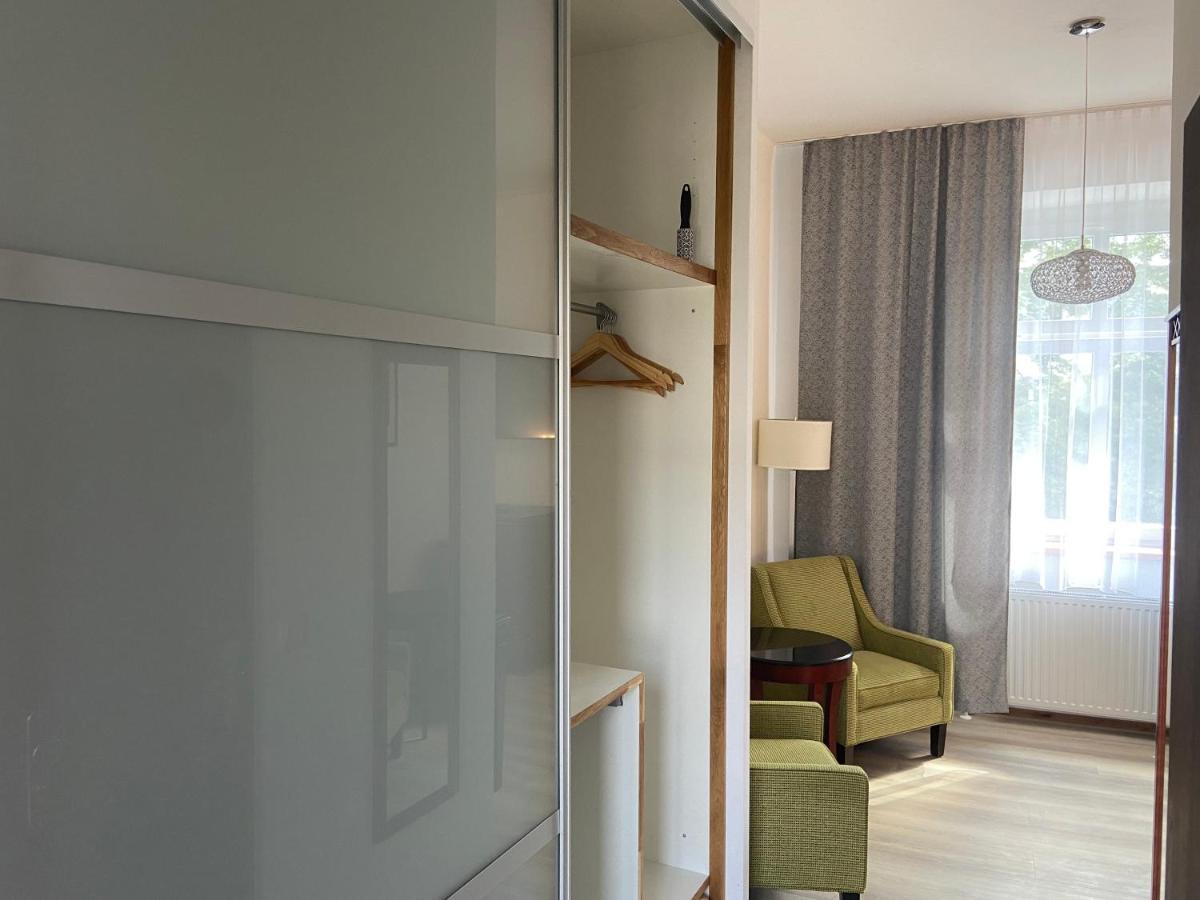 Aparthotel Slezak Litomysl Ngoại thất bức ảnh