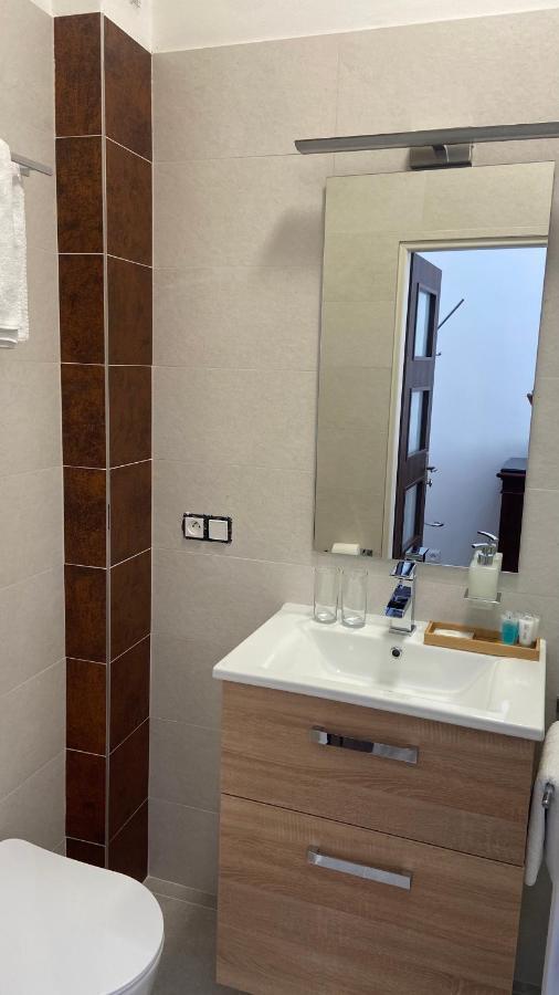 Aparthotel Slezak Litomysl Ngoại thất bức ảnh