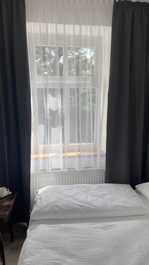 Aparthotel Slezak Litomysl Ngoại thất bức ảnh