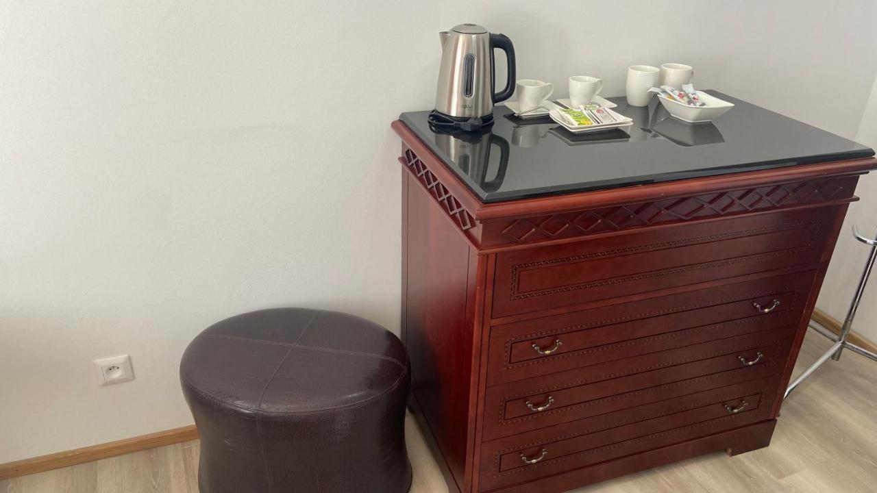 Aparthotel Slezak Litomysl Ngoại thất bức ảnh