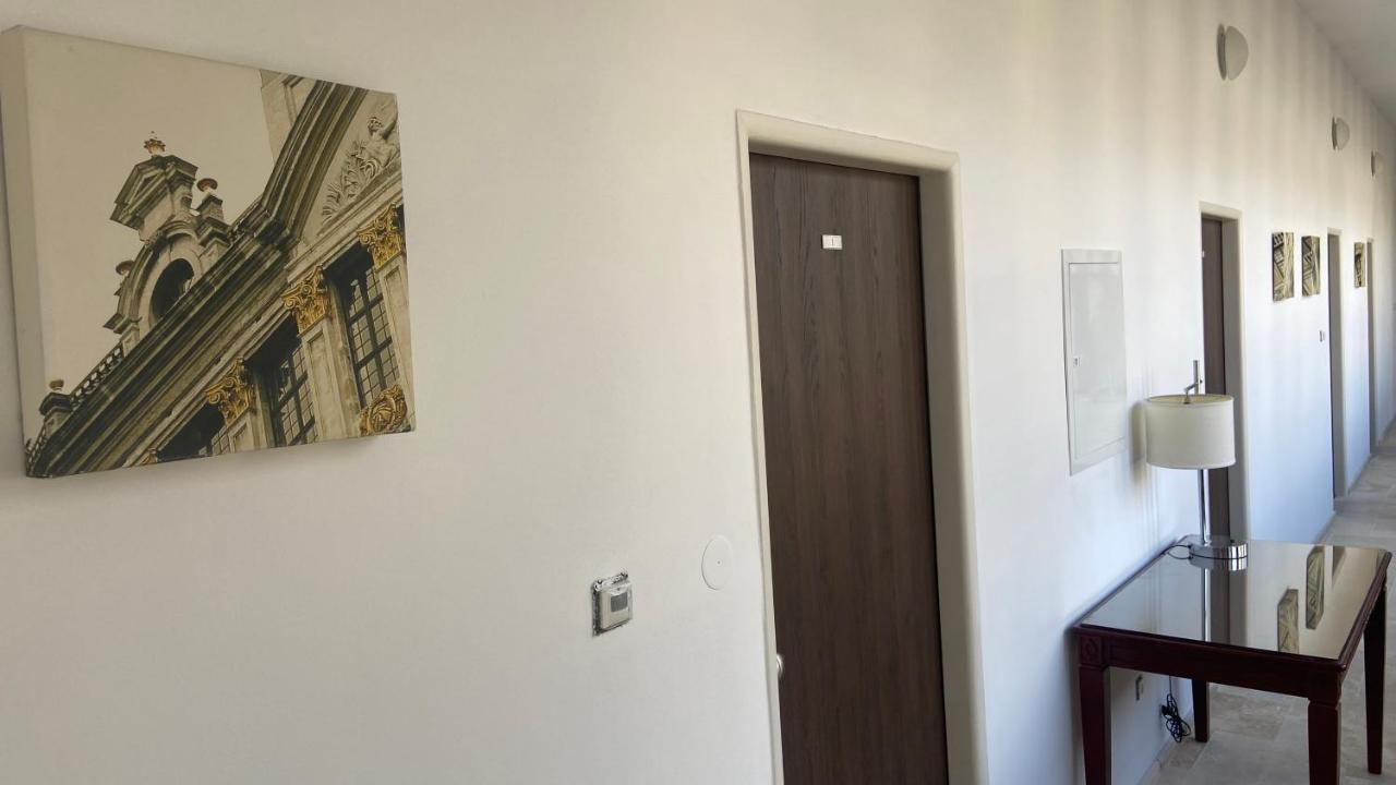 Aparthotel Slezak Litomysl Ngoại thất bức ảnh