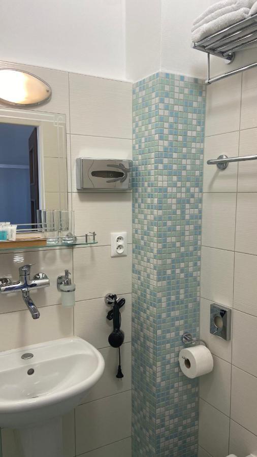Aparthotel Slezak Litomysl Ngoại thất bức ảnh