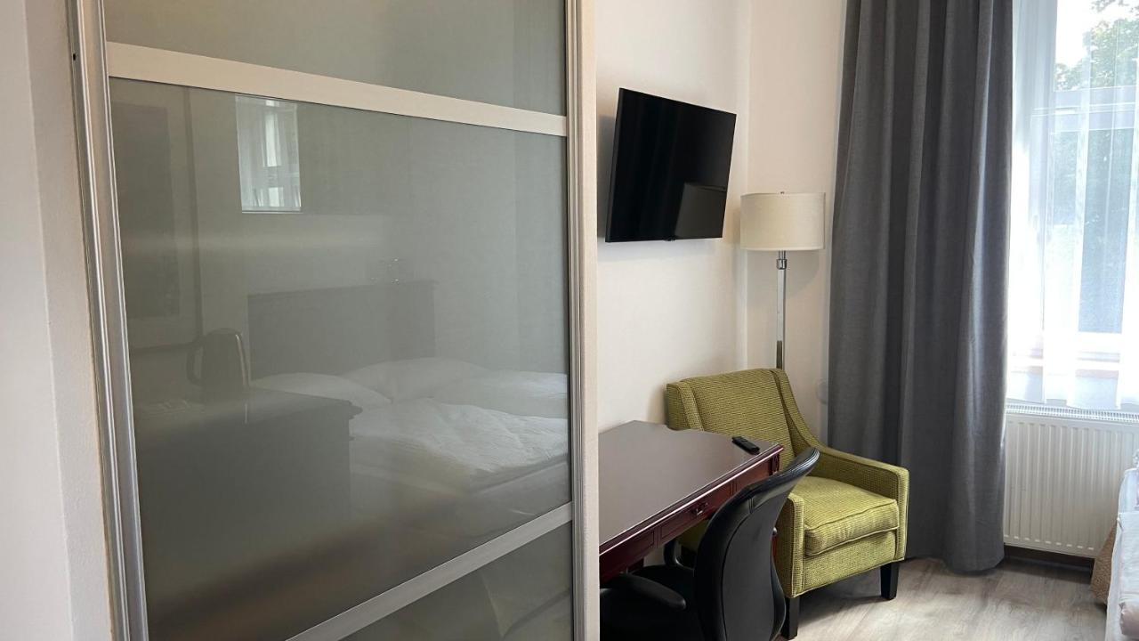 Aparthotel Slezak Litomysl Ngoại thất bức ảnh